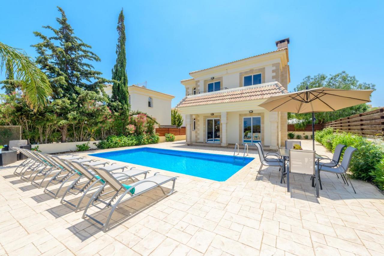 פאראלימני Villa Irina מראה חיצוני תמונה